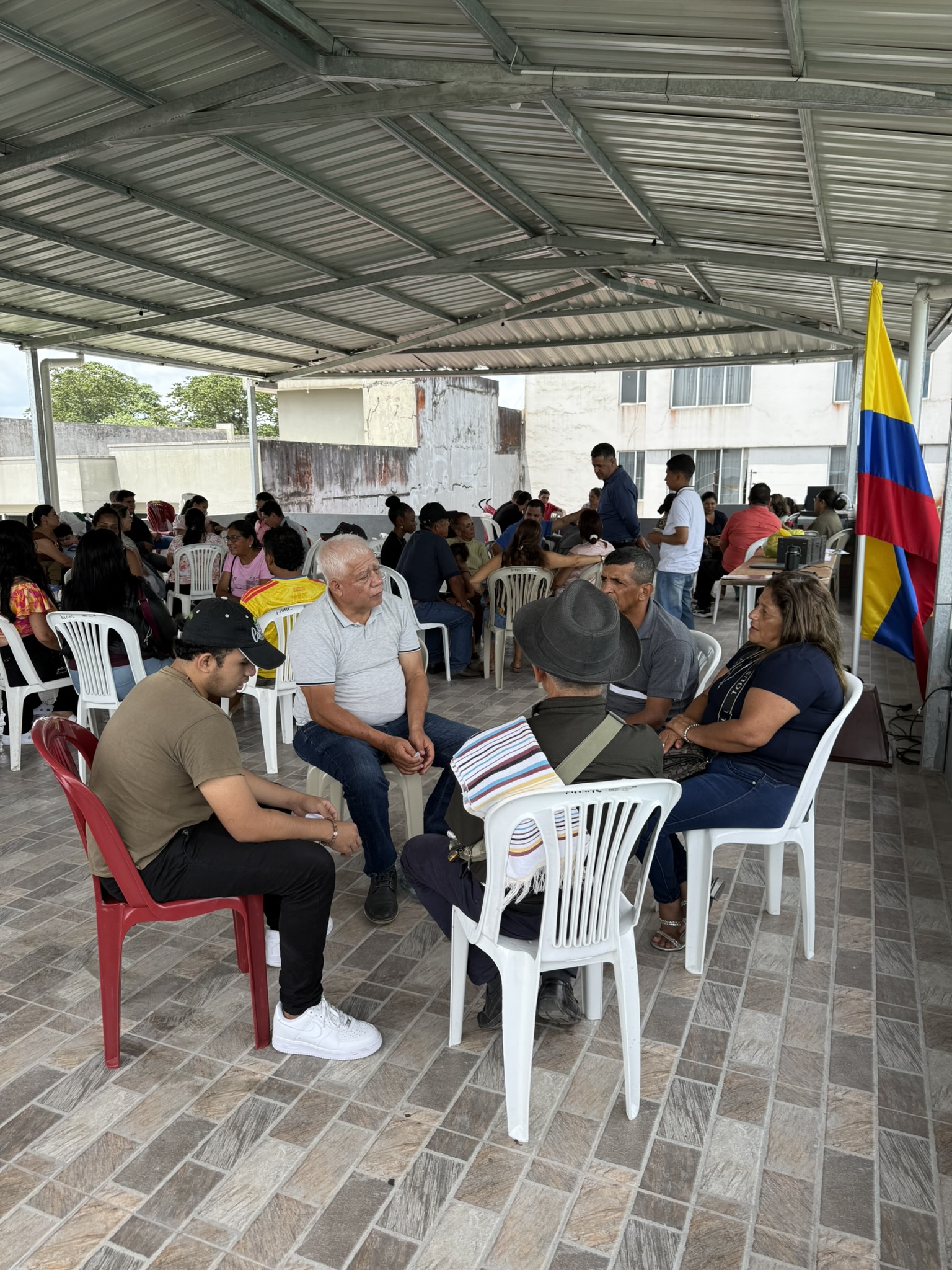 Consulado en Santo Domingo de los Tsáchilas conmemora el Día Nacional de Memoria y Solidaridad con las Víctimas del Conflicto Armado Interno