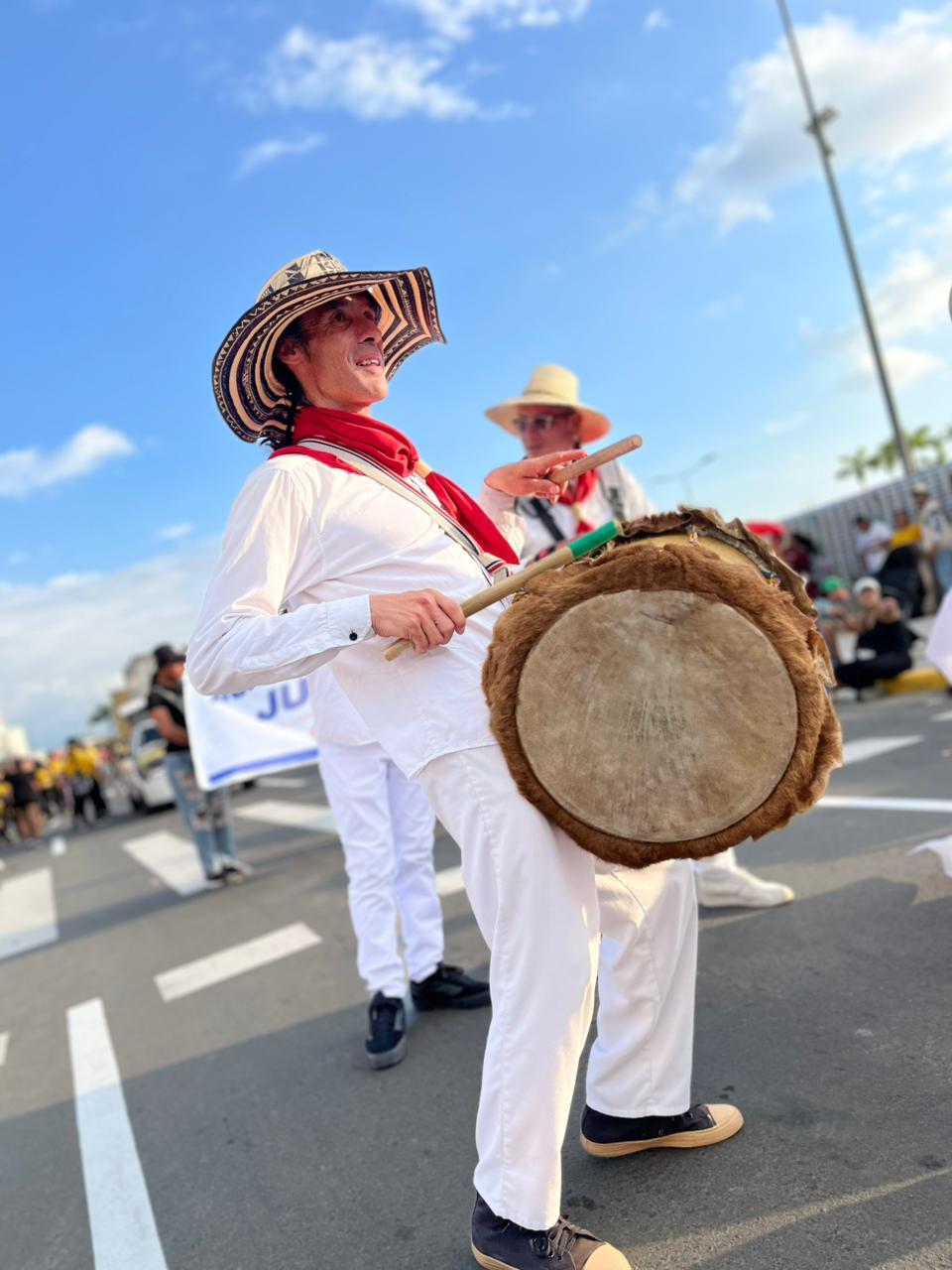 El consulado presente en las actividades en el marco de la celebración de cantonización de Santo Domingo