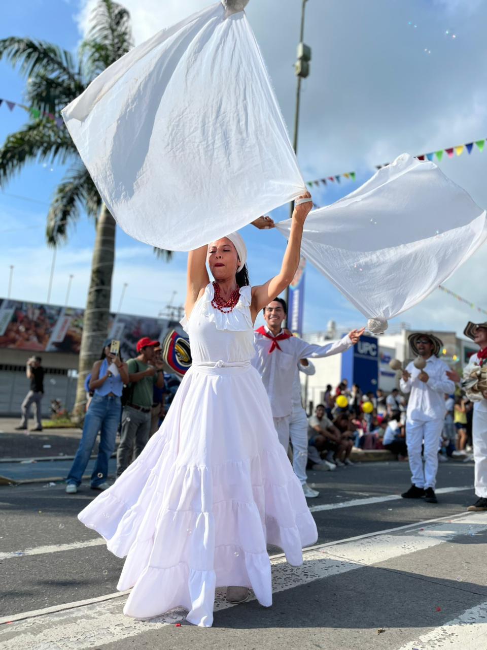 El consulado presente en las actividades en el marco de la celebración de cantonización de Santo Domingo