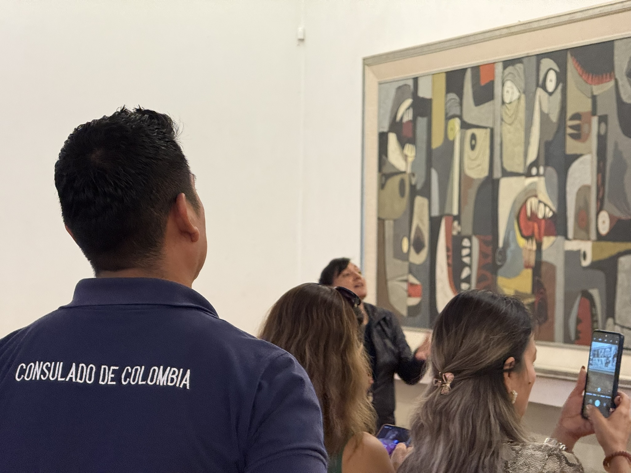 La visita de varias familias a la Fundación Guayasamín.